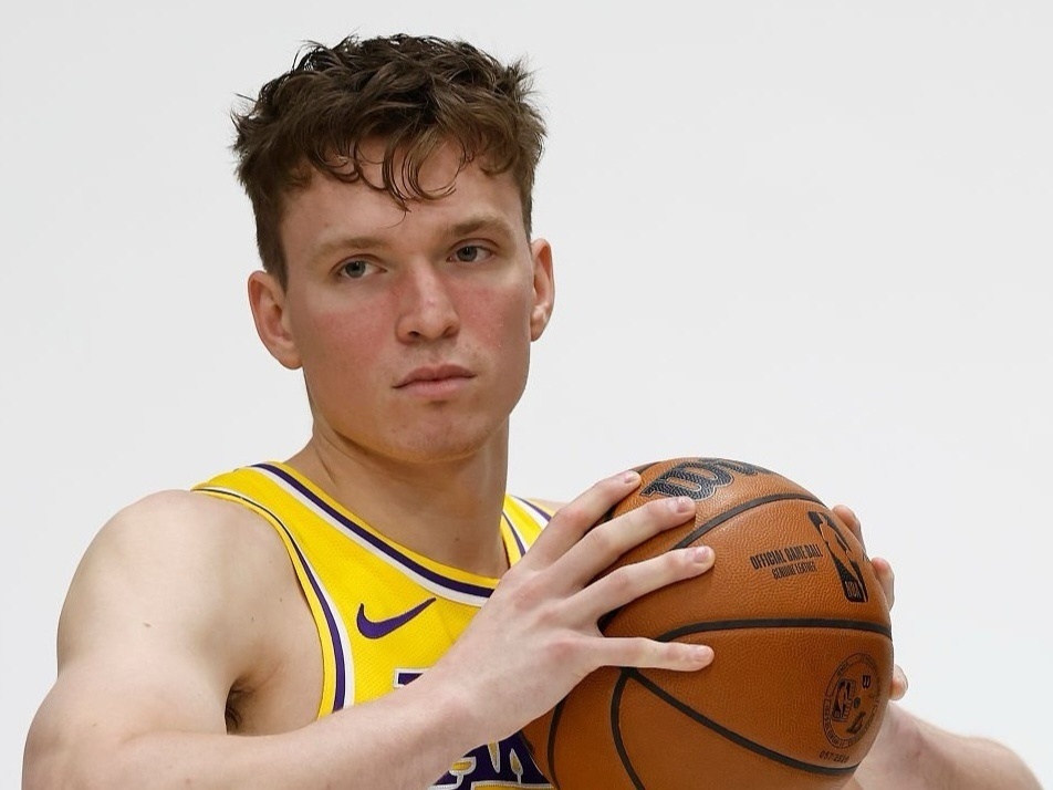 端漏洞明显, 最后一年场