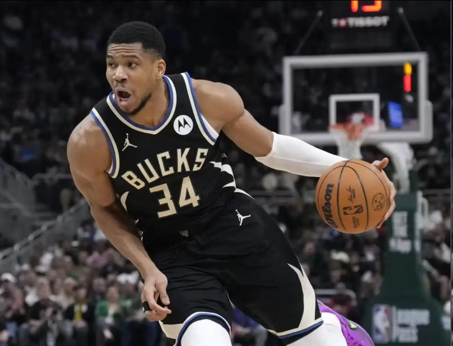 在同一支球, fk, 希腊结束 在同一支球, fk, 希腊结束